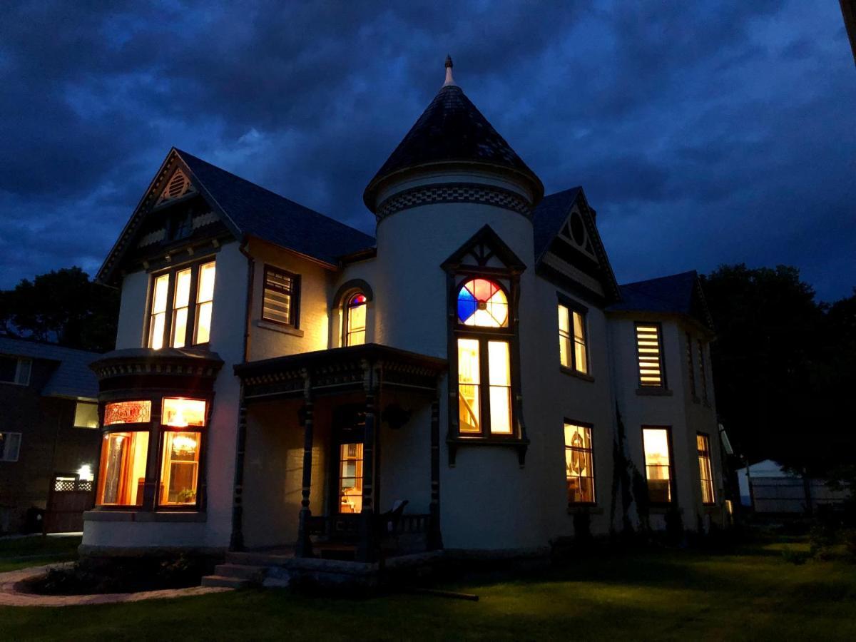 Moulin Rouge House Bed And Breakfast Mankato Zewnętrze zdjęcie